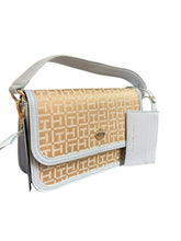 Cargar imagen en el visor de la galería, Crossbody Tommy Hilfiger Monogram Beige con Detalles en Azul - BGP