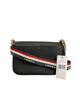 Cargar imagen en el visor de la galería, Crossbody Negro Tommy Hilfiger - BGP