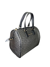 Cargar imagen en el visor de la galería, Bolso Satchel Negro Monograma Tommy Hilfiger - BGP