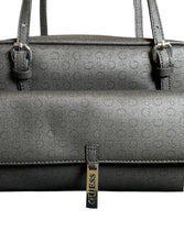 Cargar imagen en el visor de la galería, Bolsa GUESS Negra Shoulder Bag para Mujer - BGP
