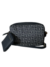 Cargar imagen en el visor de la galería, Bolso Tommy Hilfiger Black Monogram + Monedero Original Importada - BGP