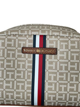Cargar imagen en el visor de la galería, Bolso Tommy Hilfiger Crossbody Beige Franjas Original Importada - BGP