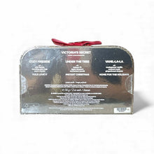 Cargar imagen en el visor de la galería, Vela aromática premium | Set Victoria’s Secret Eau so Festive 3 pzs - BGP