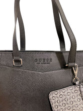 Cargar imagen en el visor de la galería, Bolso Tote Negro GUESS con Pouch - BGP