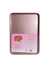 Cargar imagen en el visor de la galería, Bandeja para Hornear Paris Hilton 17x12” Antiadherente Premium - BGP