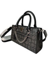 Cargar imagen en el visor de la galería, Bolsa Guess Dama Gris Con Detalles Negros Y Cadena Original  - BGP