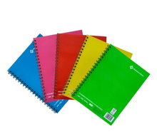 Cargar imagen en el visor de la galería, Set de Cuadernos Member&#39;s Mark Cuadro Chico 5 pzas con 100 Hojas c/u - ZK