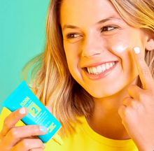 Cargar imagen en el visor de la galería, Isdin Acniben crema facial 40ml - KOZ