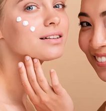 Cargar imagen en el visor de la galería, NuReveal Crema Facial Nocturna Dos Lunas 59 ml - KOZ