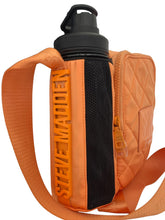 Cargar imagen en el visor de la galería, Bolsa Bandolera Crossbody Steve Madden Naranja Con Termo - BGP