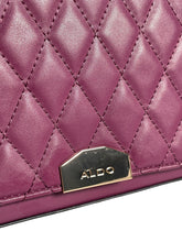 Cargar imagen en el visor de la galería, Bolsa Aldo - Color Guinda. - BGP