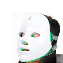 Cargar imagen en el visor de la galería, Máscara facial de Terapia de luz led - BGP