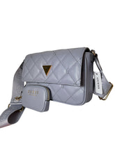 Cargar imagen en el visor de la galería, Bolsa Guess Lila Acolchada Con Monedero Crossbody Original - BGP