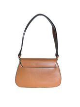 Cargar imagen en el visor de la galería, Bolsa de Hombro Calvin Klein Camel con Monograma - BGP