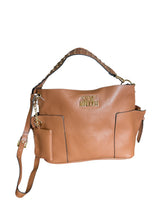 Cargar imagen en el visor de la galería, Bolsa Steve Madden tipo hobo café - BGP