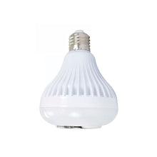 Cargar imagen en el visor de la galería, Bocina foco led RGB - BGP