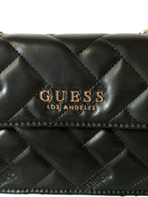 Cargar imagen en el visor de la galería, Bolsa Clutch Guess Acolchada Cadena Dorada Original Importada - BGP