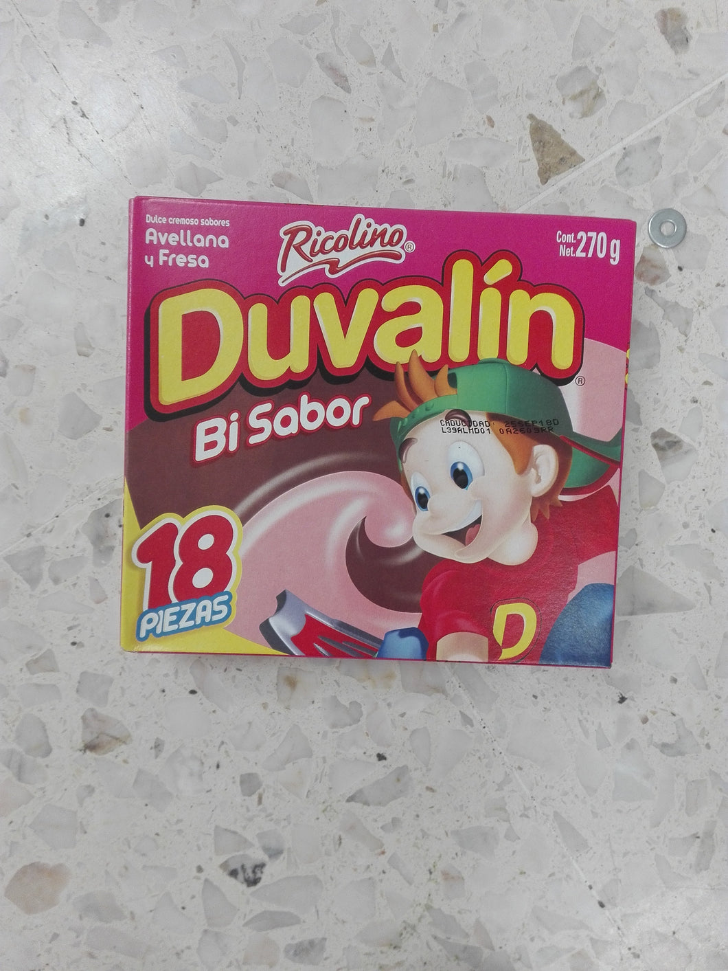 Caja Duvalin Bi sabor Avellana y Fresa Joyco en 24 paquetes de 18 piezas - Joyco-Chocolates-Joyco-MayoreoTotal